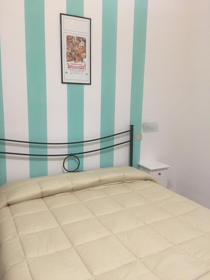 Hotel La Dolce Vita Римини Екстериор снимка